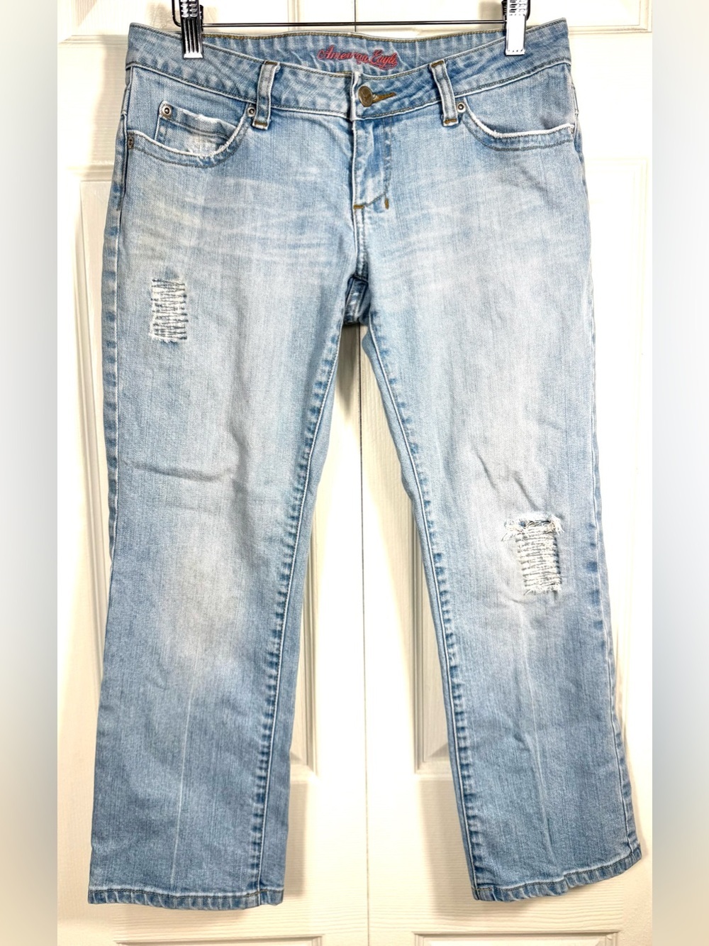 American Eagle Outfitters Stretch Distressed Crop Jeans Floral Lining Size 6